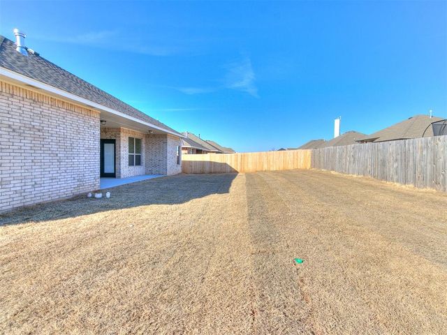 548 Cherrybark Drive, Washington, OK 73093
