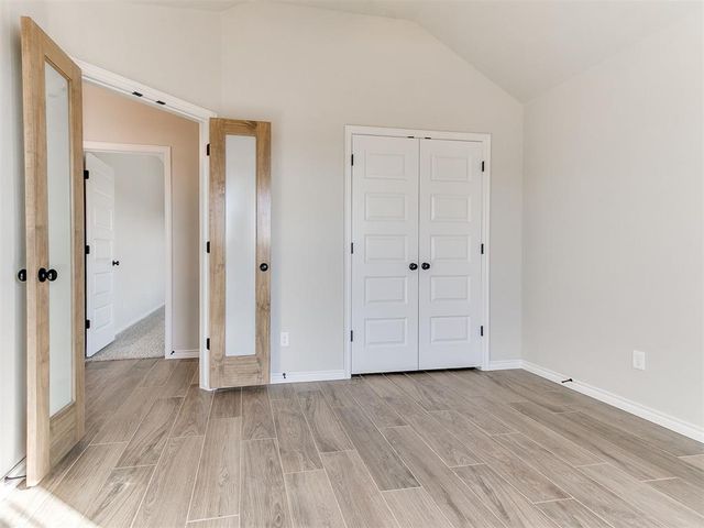 548 Cherrybark Drive, Washington, OK 73093