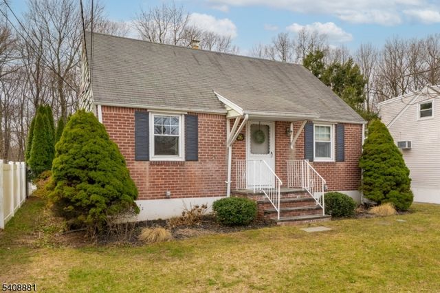 26 Greendale Ave, Pequannock Twp., NJ 07444