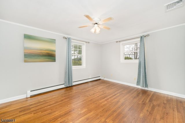 26 Greendale Ave, Pequannock Twp., NJ 07444