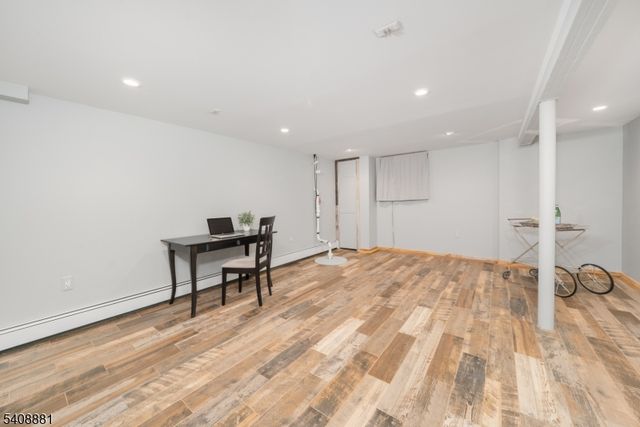 26 Greendale Ave, Pequannock Twp., NJ 07444