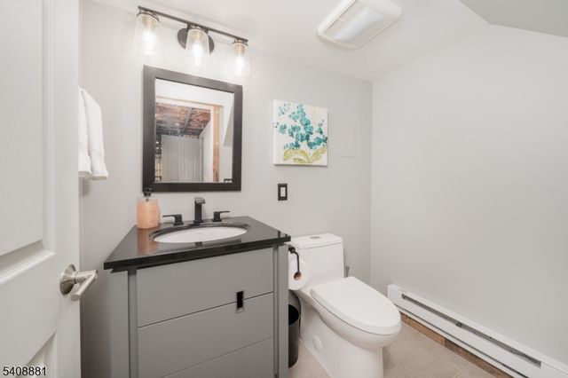 26 Greendale Ave, Pequannock Twp., NJ 07444