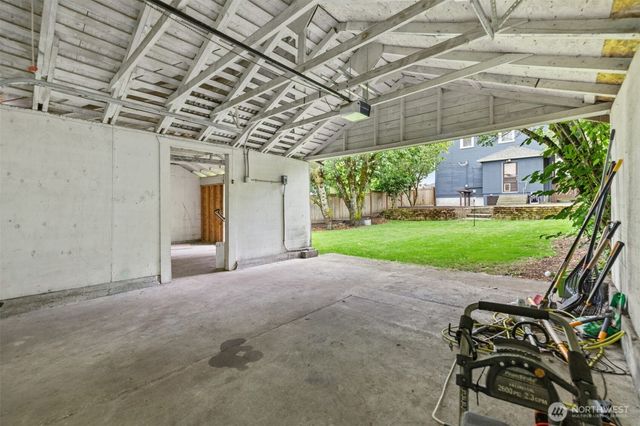 409 S 34th Street, Tacoma, WA 98418