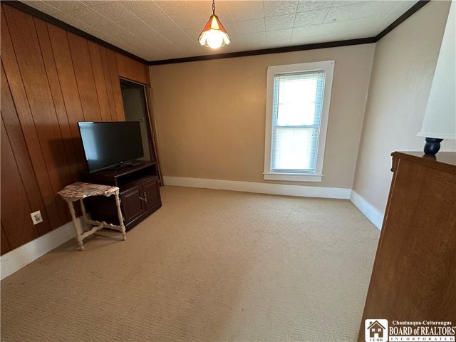 194 Hazeltine Avenue, Jamestown, NY 14701