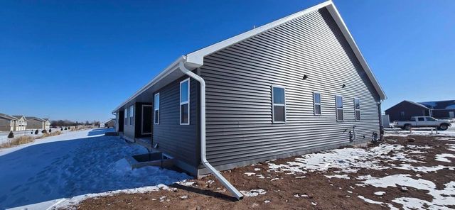 2690 PRINCETON DRIVE, Neenah, WI 54956