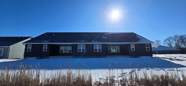 2690 PRINCETON DRIVE, Neenah, WI 54956