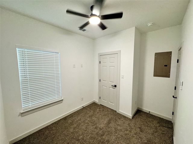 2916 Hemphill Street, Greenville, TX 75401