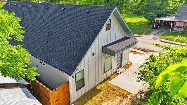 2916 Hemphill Street, Greenville, TX 75401