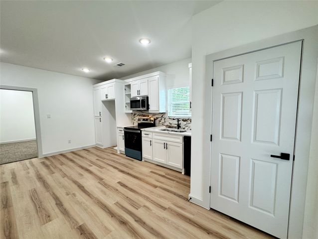 2916 Hemphill Street, Greenville, TX 75401