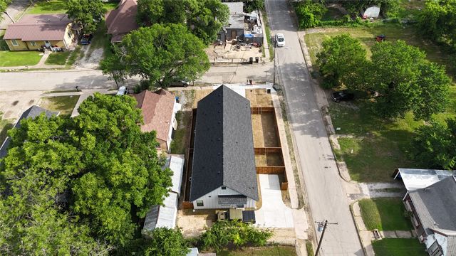 2916 Hemphill Street, Greenville, TX 75401