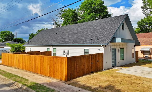 2916 Hemphill Street, Greenville, TX 75401