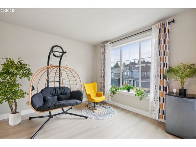 15154 Sw FLATCREEK Ln, Portland, OR 97224