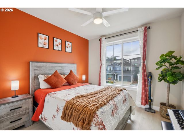 15154 Sw FLATCREEK Ln, Portland, OR 97224