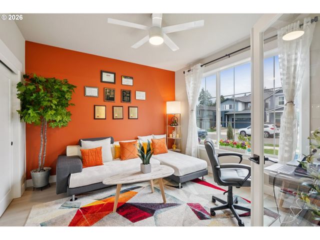 15154 Sw FLATCREEK Ln, Portland, OR 97224