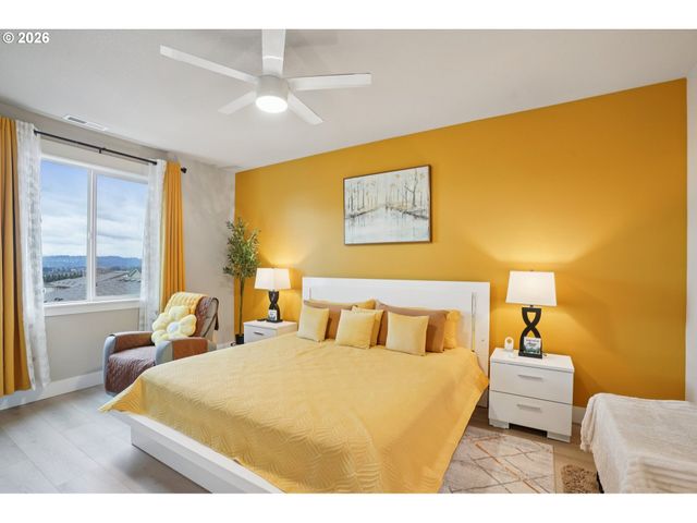 15154 Sw FLATCREEK Ln, Portland, OR 97224