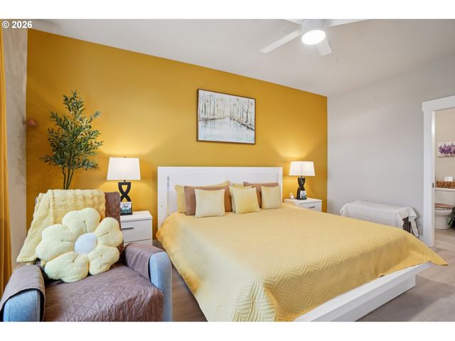 15154 Sw FLATCREEK Ln, Portland, OR 97224