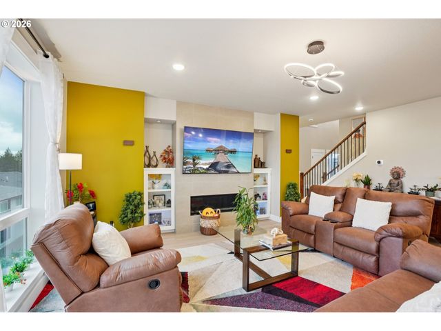 15154 Sw FLATCREEK Ln, Portland, OR 97224