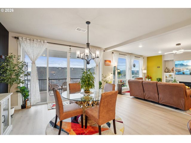 15154 Sw FLATCREEK Ln, Portland, OR 97224