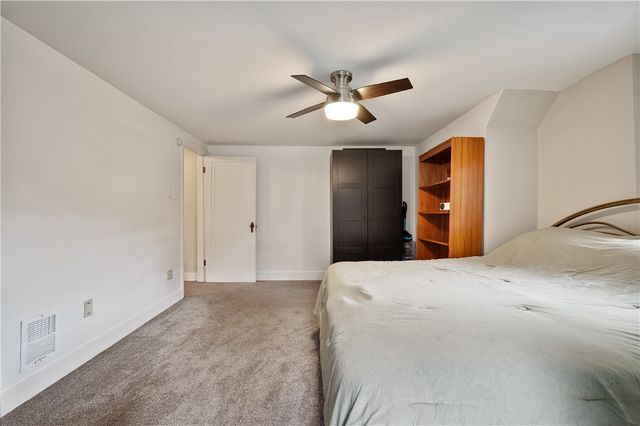 448 Seldon, Verona, PA 15147