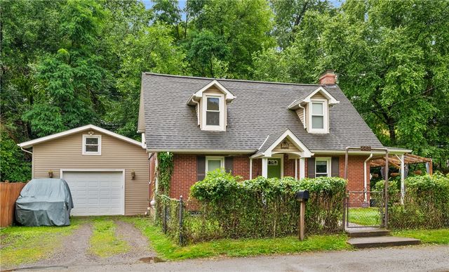 448 Seldon, Verona, PA 15147