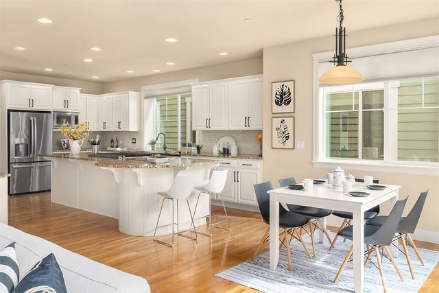 10337 155th Avenue NE, Redmond, WA 98052