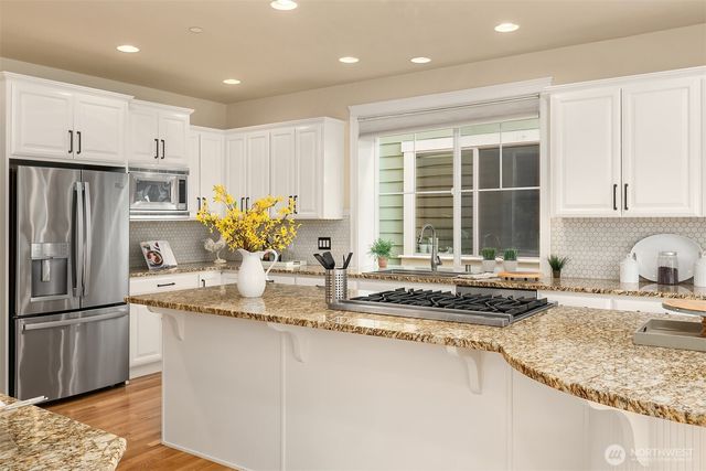 10337 155th Avenue NE, Redmond, WA 98052