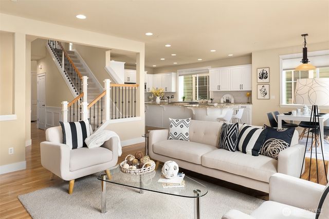 10337 155th Avenue NE, Redmond, WA 98052