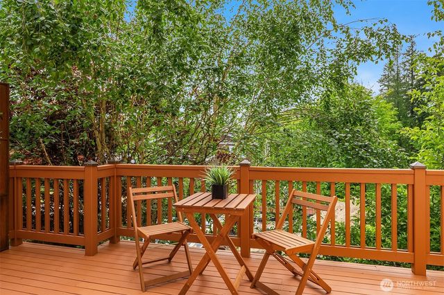 10337 155th Avenue NE, Redmond, WA 98052