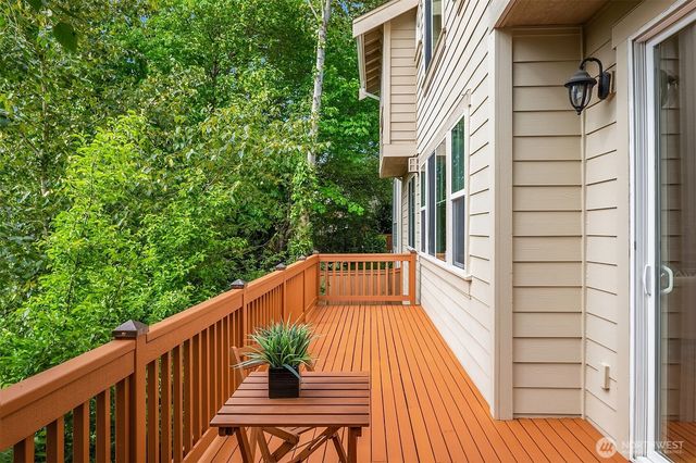 10337 155th Avenue NE, Redmond, WA 98052