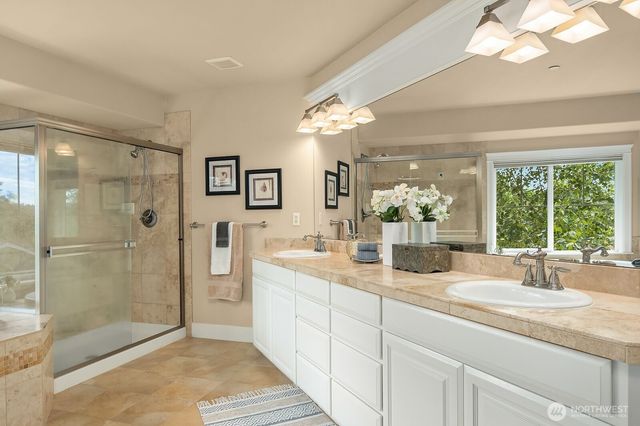 10337 155th Avenue NE, Redmond, WA 98052