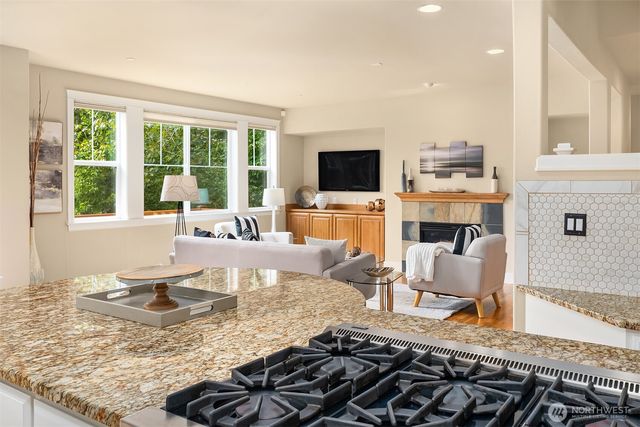 10337 155th Avenue NE, Redmond, WA 98052