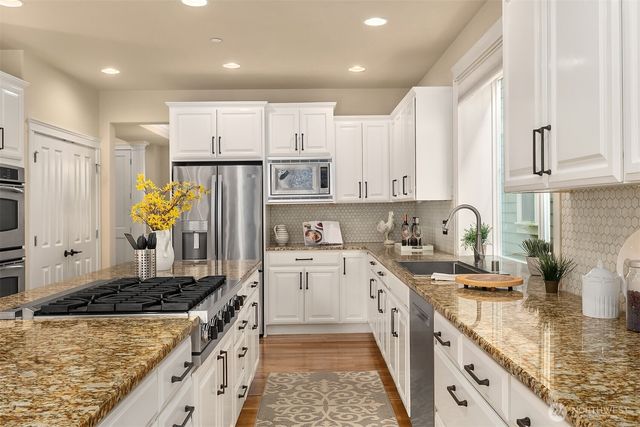 10337 155th Avenue NE, Redmond, WA 98052