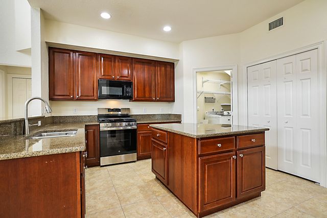 3626 E HAMILTON Key, West Palm Beach, FL 33411