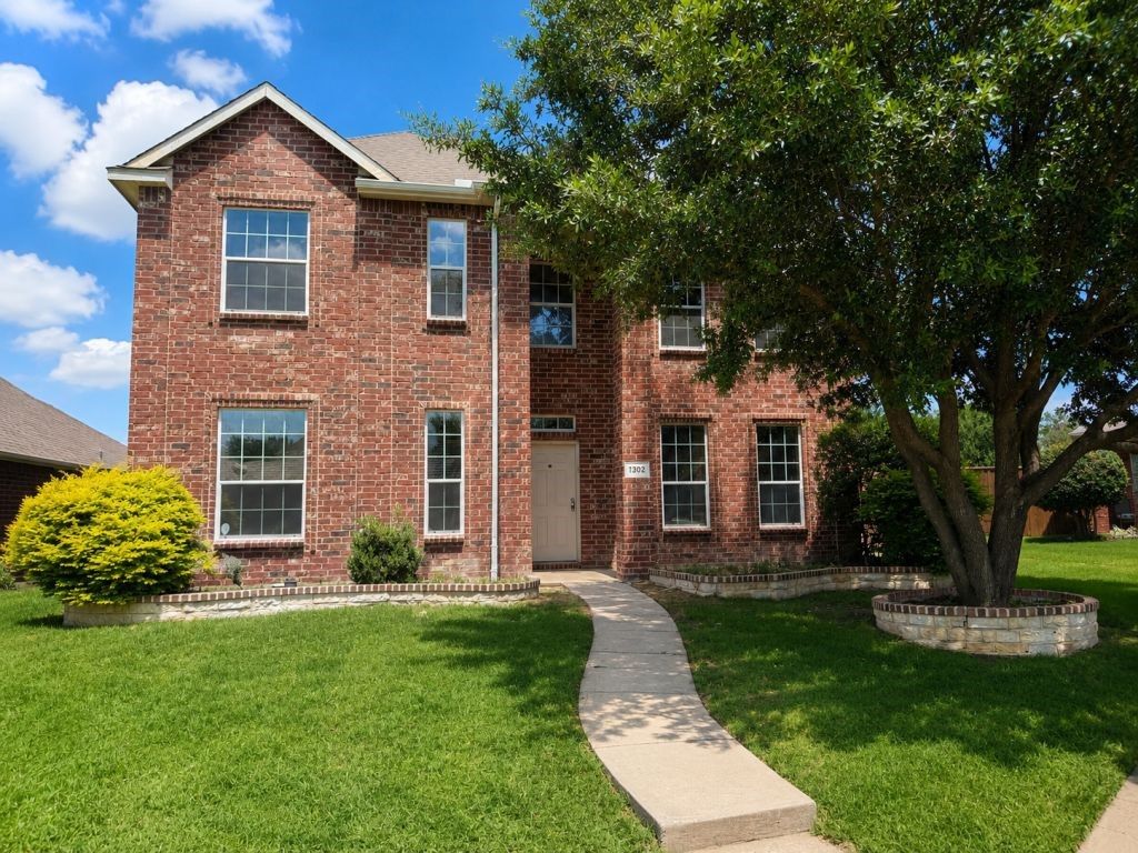 1302 Hansberry Drive, Allen, TX 75002