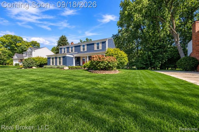 29148 Leesburg Court, Farmington Hills, MI 48331