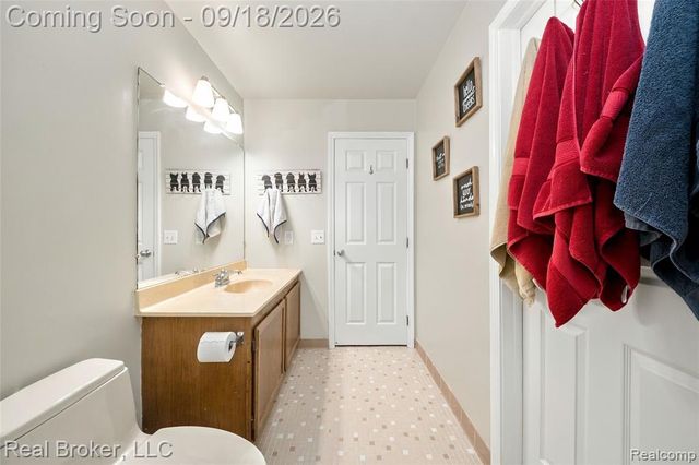 29148 Leesburg Court, Farmington Hills, MI 48331