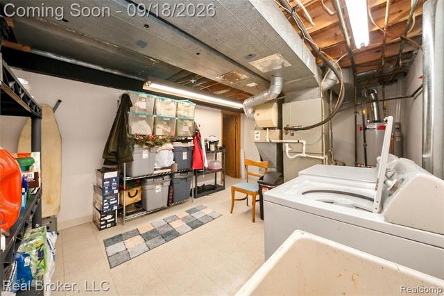 29148 Leesburg Court, Farmington Hills, MI 48331
