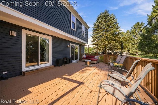29148 Leesburg Court, Farmington Hills, MI 48331