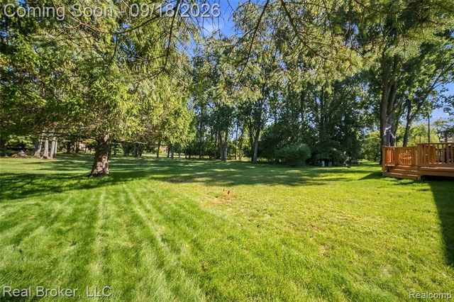 29148 Leesburg Court, Farmington Hills, MI 48331
