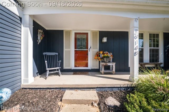 29148 Leesburg Court, Farmington Hills, MI 48331