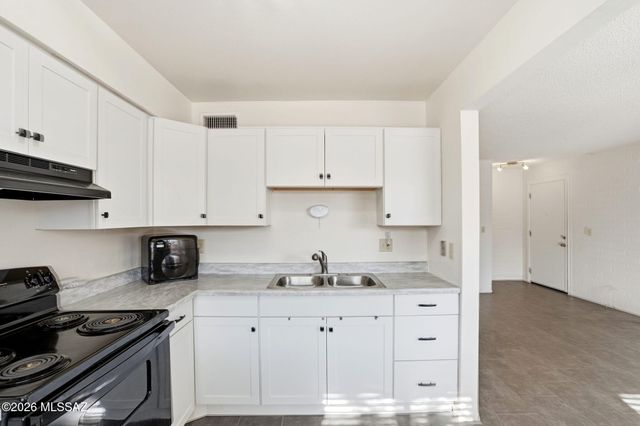 1336 S Avenida Polar Apt C107, Tucson, AZ 85710