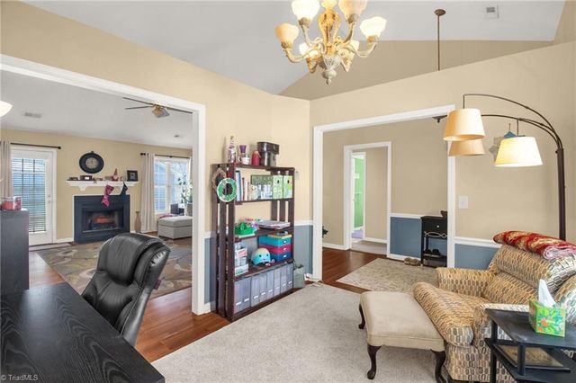 1505 Fiddlers Knoll Drive, Kernersville, NC 27284