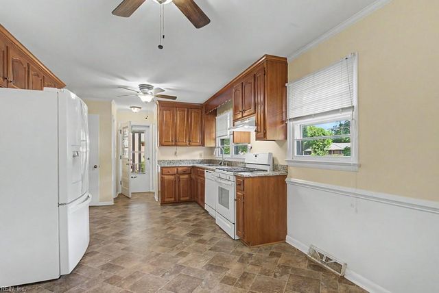 207 Milstead RD, Newport News, VA 23606