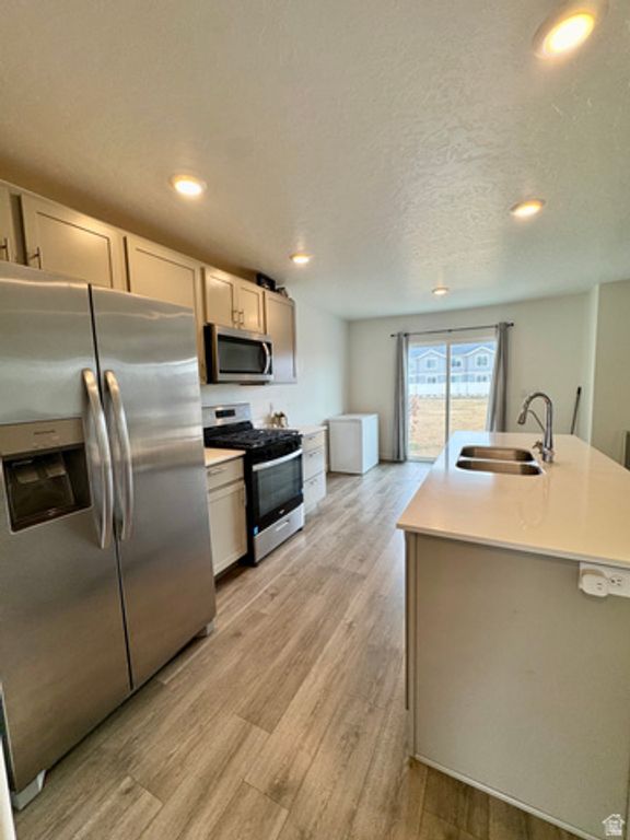 1051 MERCHANT RD, Saratoga Springs, UT 84043