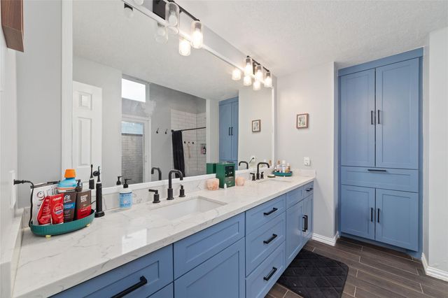 16374 Larkfield Drive, Houston, TX 77059