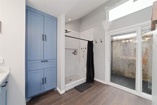 16374 Larkfield Drive, Houston, TX 77059