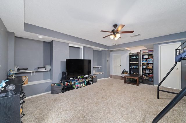 16374 Larkfield Drive, Houston, TX 77059