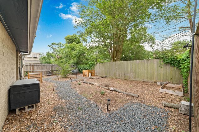 16374 Larkfield Drive, Houston, TX 77059