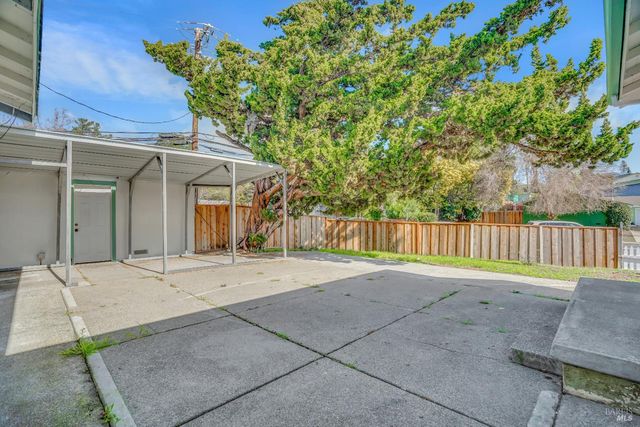 1268 Sereno Dr, Vallejo, CA 94589