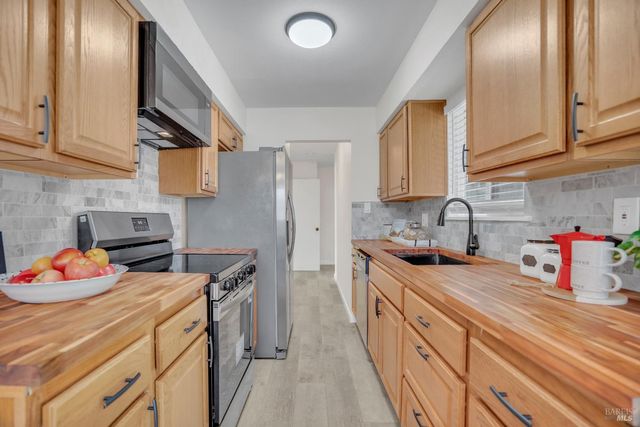 1268 Sereno Dr, Vallejo, CA 94589